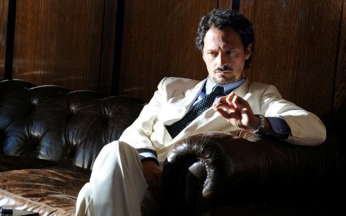 ASCOLTI TV DI VENERDI 8 MARZO 2013: IL CLAN DEI CAMORRISTI VINCE MA SI FERMA AL 15.01%, RED OR BLACK AL 13.72%. CROZZA MEGLIO DI REX