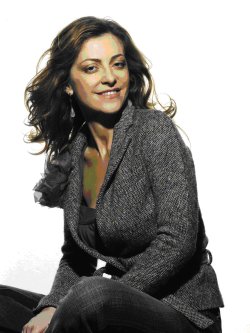 ENDEMOL: ILLEGITTIMO IL LICENZIAMENTO DI ELISA AMBANELLI