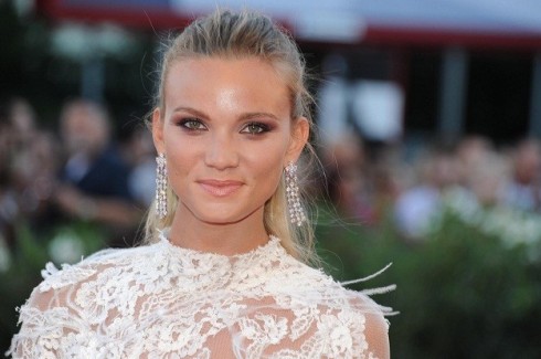 BOOM! CALZEDONIA E ITALIA 1 INSIEME PER UNA SERATA-EVENTO CON SIGNORINI E CICOGNA