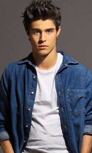 ALTRIMENTI CI ARRABBIAMO: MILLY CARLUCCI ARRUOLA PABLO ESPINOSA (VIOLETTA)?