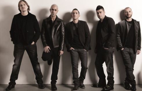 KEKKO DEI MODA’ A DM: CHI DICE CHE “SE SI POTESSE NON MORIRE” SOMIGLIA A “NON E’ L’INFERNO” NON CAPISCE UN CAZZO DI MUSICA. CON EMMA OTTIMI RAPPORTI TRANNE UNA PARENTESI CAUSATA DAL MIO ESSERE SANGUIGNO