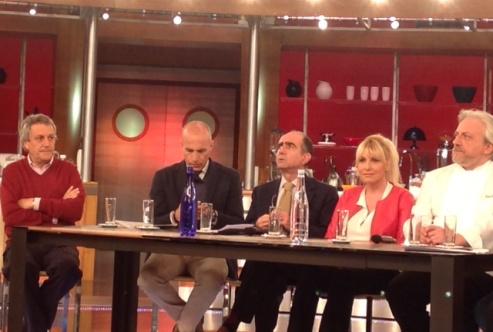 LA TERRA DEI CUOCHI – ANTONELLA CLERICI: PORTO SU RAI1 UN NUOVO LINGUAGGIO. CI SIAMO ACCORTI DOPO DI AVERE NEL CAST LA FIGLIA DELLA MOGLIE DI GRILLO