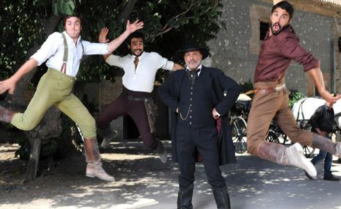 TIERRA DE LOBOS: ALMUDENA RIVELA A CESAR CHE….