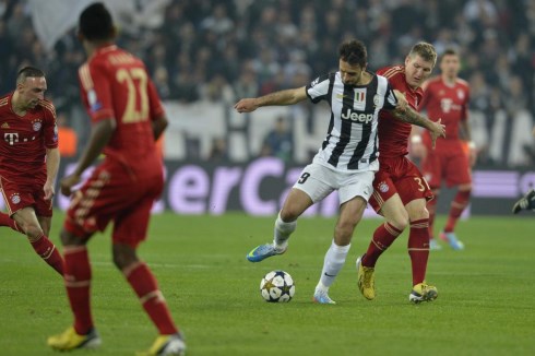 ASCOLTI TV DI MERCOLEDI 10 APRILE 2013: LA JUVE PERDE MA CANALE5 GONGOLA CON 7,1 MLN E IL 23.75%. RAI1 AL 14.3% CON LA PESSION IN REPLICA. FLOP PER AMANDA KNOX E TUTTO DANTE. INVASIONI IN CALO CON LA D’URSO