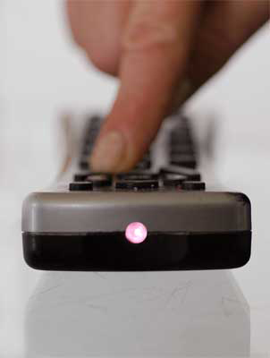 TELECOMANDO, ECCO LA NUOVA NUMERAZIONE (LCN): PIU’ SPAZIO AI CANALI NAZIONALI E MENO AI LOCALI. LE PRIME 9 POSIZIONI INVARIATE