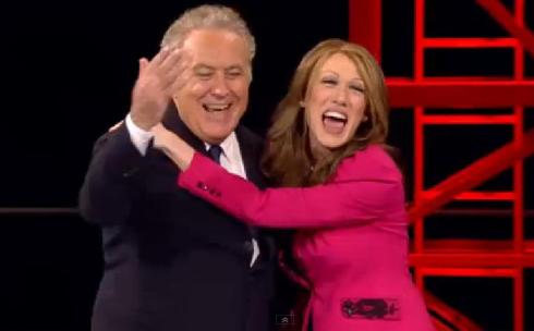 SERVIZIO PUBBLICO – VIRGINIA RAFFAELE IMITA FRANCESCA PASCALE (VIDEO)