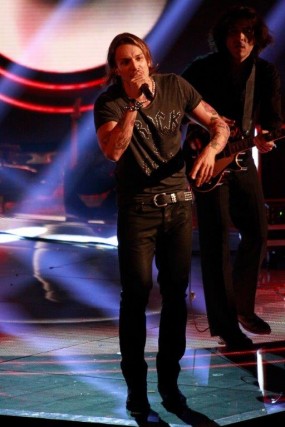 THE VOICE: ELHAIDA DANI DOMINA SU FACEBOOK MA NON SU TWITTER