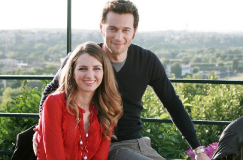 ASCOLTI TV DI DOMENICA 5 MAGGIO 2013: OK UN MEDICO IN FAMIGLIA (23.8%). MALISSIMO CANALE5 CON KING ARTHUR (6.7%). LA CUCCARINI SUPERA IL 20% CON EMMA E IL MATRIMONIO DELLA MARINI