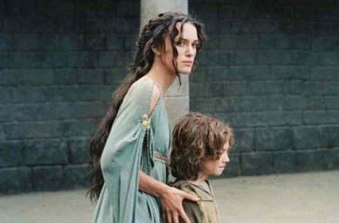 IL TELECOMANDO, LA GUIDA TV DI DM. 5 MAGGIO 2013. A UN MEDICO IN FAMIGLIA SI RIACCENDE LA PASSIONE TRA MARIA E MARCO