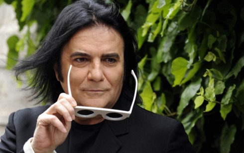 EMOZIONI: QUESTA SERA RENATO ZERO PROTAGONISTA DELLA TRASMISSIONE DI RAI 2