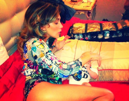 BELEN E STEFANO PER LA PRIMA VOLTA IN TV A STUDIO 5