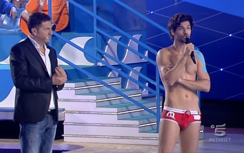 ASCOLTI TV DI MARTEDI 25 GIUGNO 2013: BALLARO’ IL PIU’ VISTO CON 4 MLN E IL 17.76%. JUMP! IN CALO A 3,6 MLN COL 17.69%. FLOP PER BENVENUTI A TAVOLA IN REPLICA. TOP CRIME ALLO 0.80% NELLE 24H