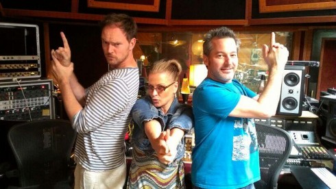 DMLIVE24: 22 LUGLIO 2013. ANASTACIA SCONFIGGE IL CANCRO PER LA SECONDA VOLTA!