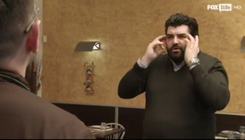 CUCINE DA INCUBO: NELL’ULTIMA PUNTATA CANNAVACCIUOLO ATTERRA A LO ZODIACO DI FIUMICINO