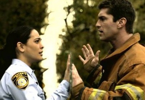 UNDER THE DOME: ALLE 21:45 CALA UNA CUPOLA SU RAI2