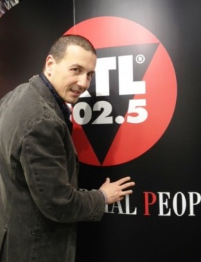 ALESSANDRO GRECO A DM: COMPLIMENTI AL TOM CRUISE-PUPO PER AVER VINTO LA SERATA CON CASTROCARO. GUBITOSI DAMMI UN PROGRAMMA E PAGAMI SOLO SE VINCO! LEONE DA QUANDO E’ DIRETTORE DI RAI 1 NON LO TROVO PIU’