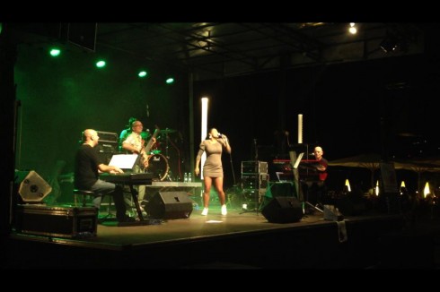 DMLIVE24: 1 AGOSTO 2013. LA STRANA COPPIA: ELISABETTA CANALIS E MACCIO CAPATONDA, KARIMA E’ INCINTA?, RAT B*STARDS SU DMAX