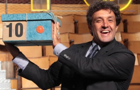 AFFARI TUOI: FLAVIO INSINNA TORNA AL TIMONE DELL’ACCESS DI RAI1