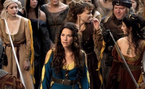 ASCOLTI TV DI MARTEDI 24 SETTEMBRE 2013: LA CORTIGIANA VINCE CON IL 15.81%-20.87%. PAURA DI AMARE 2 (13.2%) BATTUTO ANCHE DA BALLARO’ (14.01%). LE IENE SHOW AL 13.99% E SOTTILE AL 2%