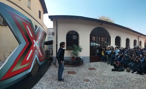 X FACTOR 7 – LA CONFERENZA STAMPA LIVE SU DM. MENGONI AGLI HOME VISIT AL FIANCO DI MIKA