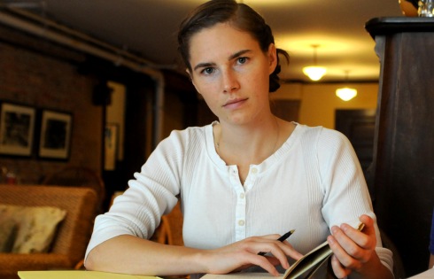 QUARTO GRADO INTERVISTA AMANDA KNOX. LA RAGAZZA IN TV PRIMA DEL NUOVO PROCESSO