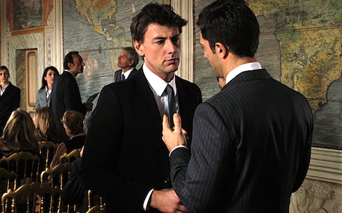 ASCOLTI TV DI MARTEDI 17 SETTEMBRE 2013: FLOPPA PAURA DI AMARE 2 (11.9%), CALO IMPORTANTE PER LE TRE ROSE DI EVA 2 (16.57%). MALE LINEA GIALLA (2.35%)