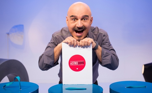 ASTROLOVE: ANTONIO CAPITANI FA L’OROSCOPO AI VOLTI DI REAL TIME