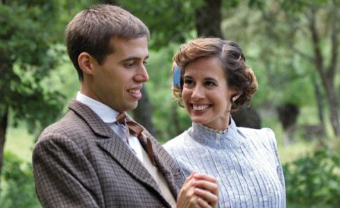 IL SEGRETO ANTICIPAZIONI: L’INGENUO E GOFFO HIPOLITO MIRANAR DIVENTA UN RUBACUORI