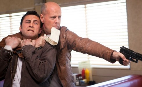 ASCOLTI SATELLITE DI LUNEDI 21 OTTOBRE 2013: 363.763 SPETTATORI PER LA PRIMA DI LOOPER – IN FUGA DAL PASSATO