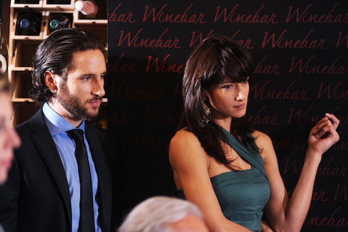 CENTOVETRINE ANTICIPAZIONI: INGANNI PER SEPARARE LAURA E SEBASTIAN