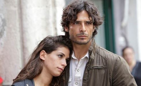 ASCOLTI TV DI LUNEDI 11 NOVEMBRE 2013: SQUADRA ANTIMAFIA 5 (18.55%) BATTE DI POCO LA FARFALLA GRANATA (17.42%). L’ESORDIO DI MADE IN SUD (7.27%) NON RAGGIUNGE COLORADO (10.39%)