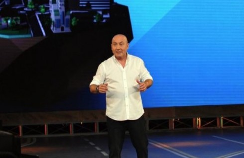 MAURIZIO BATTISTA DEBUTTA IL GIOVEDI’ SU RAI2 CON “TUTTE LE STRADE PORTANO A…”