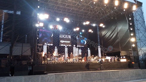 CAPODANNO CON MARCO MENGONI SU CANALE 5 – IL PALCO IN ANTEPRIMA