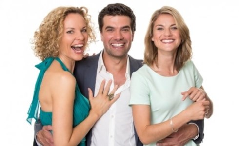 TEMPESTA D’AMORE: DA STASERA L’OTTAVA STAGIONE IN ACCESS AL POSTO DI DEL DEBBIO E DOPO ‘IL SEGRETO REWIND’