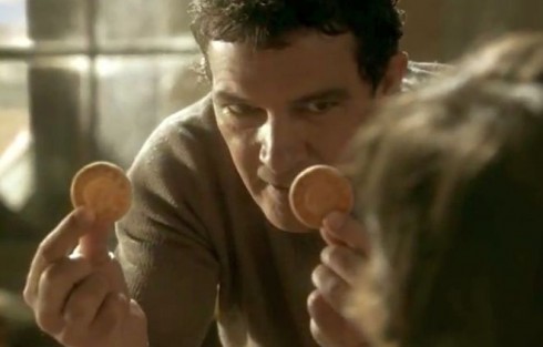 DMLIVE24: 18 DICEMBRE 2013. LA MARCHESA E IL BISCOTTO DI BANDERAS, MAGNOLIA SI DA’ AL BRANDED CONTENT