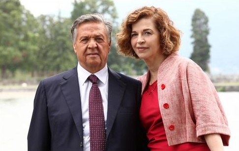 ASCOLTI TV DI MARTEDI 17 DICEMBRE 2013: CASA E BOTTEGA SUPERA I 5 MLN (20.07%), CAPODANNO A NEW YORK AL 13.44%. VESPA DA RECORD (22.87%)