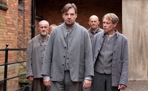 IL TELECOMANDO, LA GUIDA TV DI DM: 2 GENNAIO 2014. SERATA IN COSTUME CON JANE EYRE, DOWNTON ABBEY, IL CONTE DI MONTECRISTO E IL TRONO DI SPADE