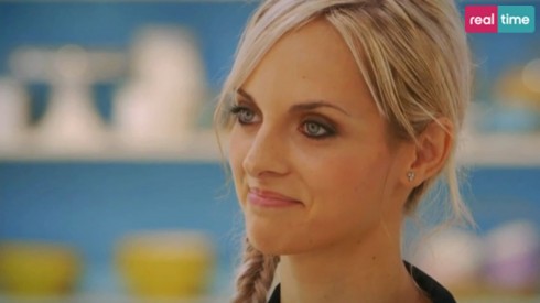 MADALINA, VINCITRICE DI BAKE OFF ITALIA, A DM: I DOLCI MIA CURA PERSONALE. SENZA LAVORO, PASSAVO LE NOTTI A PASTICCIARE. HO INIZIATO CON BUDDY…