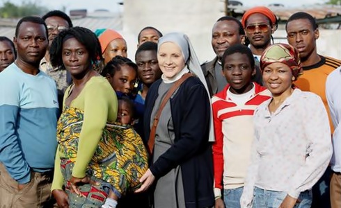 MADRE AIUTAMI: VIRNA LISI E’ LA ‘NUOVA SUORA’ DI RAI1. ASCOLTI AL TOP ANCHE STAVOLTA?