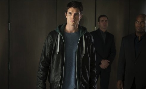 THE TOMORROW PEOPLE: IL CUGINO DI STEPHEN AMELL NUOVO SUPER EROE DI ITALIA 1