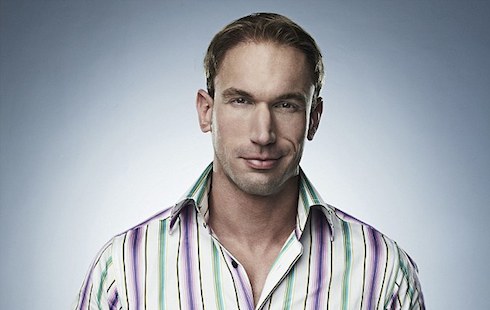 MI CURI, SONO GAY: IL DOCUREALITY DI CHANNEL 4 CHE PROMETTE DI CURARE L’OMOSESSUALITA’