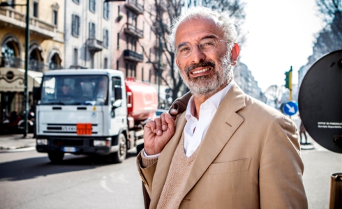 FISCHIA IL VENTO: GAD LERNER RACCONTA L’ATTUALITA’ IN VIAGGIO SU LAEFFE