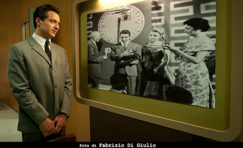 ASCOLTI TV DI MARTEDI 25 FEBBRAIO 2014: NON E’ MAI TROPPO TARDI CHIUDE IN BELLEZZA (24.42%), BENVENUTI AL NORD SI DIFENDE BENE (19.55%)