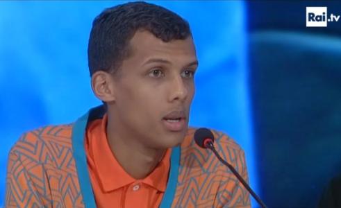 FESTIVAL DI SANREMO 2014: LA CONFERENZA STAMPA DELLA SERATA FINALE. LEONE: “PER IL 2015 PENSO A CONTI, MA SE ARRIVA FIORELLO PASSA DAVANTI A TUTTI”