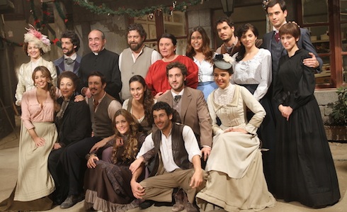 ASCOLTI TV DI MERCOLEDI 12 MARZO 2014: VINCE IL SEGRETO (15.28%), TESTA A TESTA TRA THE VOICE (11.15%) E LE IENE (11.5%)