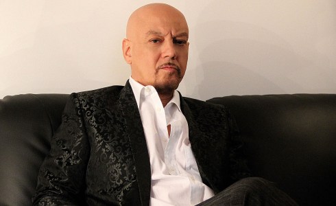 ENRICO RUGGERI CONTRO LE INVASIONI BARBARICHE: CANCELLATA LA MIA PARTECIPAZIONE PER LA CRISI DI ASCOLTI, BIGNARDI NON DECIDE GLI OSPITI