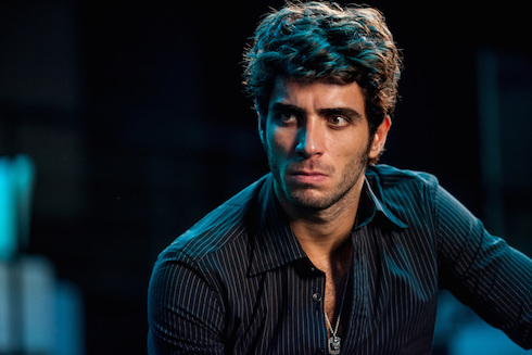 ASCOLTI TV DI VENERDI 4 APRILE 2014: CROLLA LA PISTA (13.15%) BATTUTA DA LE MANI DENTRO LA CITTA’ (14.37%). CROZZA SUPERA IL 10%