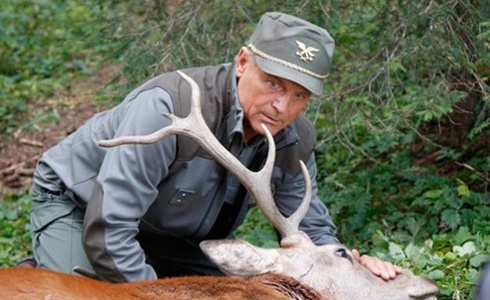 FICTION NEWS: TERENCE HILL E TIRABASSI TORNANO SUL SET, SKY CI RIPROVA CON FILIPPO TIMI