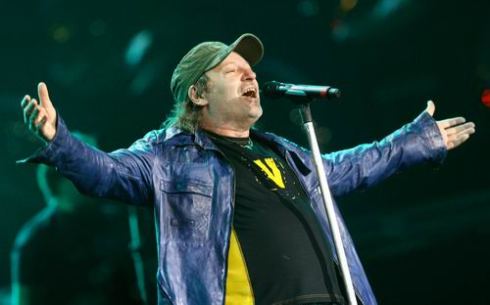 UNICI, ESSERE VASCO ROSSI: SU RAI2 UNA MONOGRAFIA DEDICATA AL BLASCO