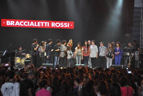 BRACCIALETTI LIVE: IL CONCERTO DEI BRACCIALETTI ROSSI ARRIVA SU RAI1